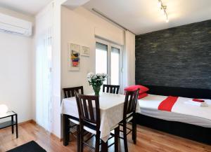 Studio apartment Pupa