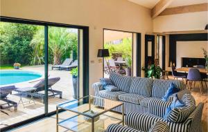 3 Bedroom Gorgeous Home In Giens