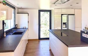 3 Bedroom Gorgeous Home In Giens