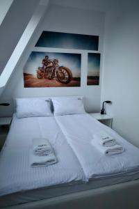 Biker  Victoria Residence by OneApartments