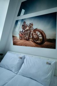 Biker - Victoria Residence by OneApartments