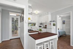 Cosy Corner - BYO Linen