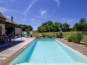 Maison spacieuse avec piscine chauffée, grand jardin et équipements bébé en Dordogne - FR-1-616-267