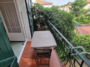 Studio rénové proche plage, calme, 2-4 pers. - FR-1-388-209