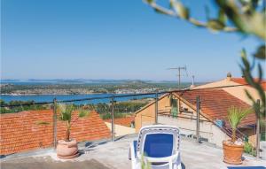 Stunning Apartment In Sibenik With 1 Bedrooms, Sauna And Outdoor Swimming Pool