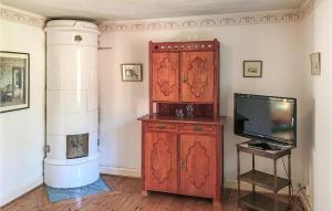 2 Bedroom Nice Home In Kimstad