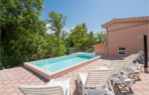 Gorgeous Home In Imotski