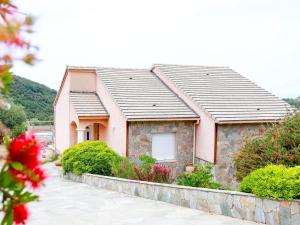 Welcoming villas with swimming pool near Saint-Florent on Cap Corse : photos des chambres