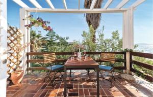 Cozy Home In Sibenik With Kitchen