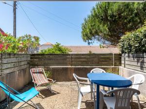 Maison T3 proche plage & centre-ville avec jardinet et parking - FR-1-521-200