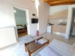 G-George Apartments by the Sea and Airport - Liádha