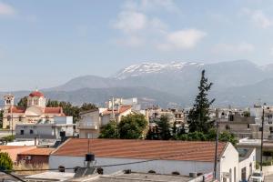 TimbakiTheodosiaT Brothers