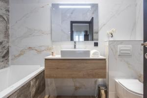 Appartements Residence Topaze - Central - Luxurious - 50m Croisette Palais - LRA CANNES : photos des chambres