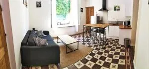 Joli logement centre ville avec clim - Caderousse