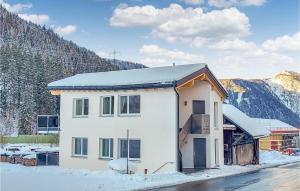 obrázek - Beautiful Apartment In Wald Am Arlberg With House A Mountain View