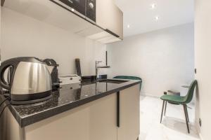 Appartements Residence Topaze - Central - Luxurious - 50m Croisette Palais - LRA CANNES : photos des chambres