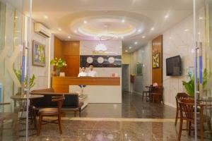 Sen Hotel My Dinh Song Da 미딩