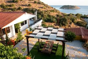 Summer Dream Cottage, 2BR, Beautiful sea view - Mirsíni