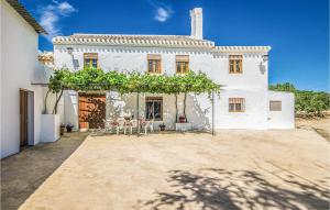 Cozy Home In Villanueva Del Rosario