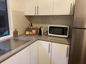 Phegans Bay Waterfront Retreat