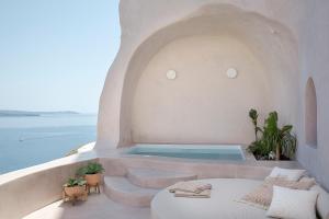 The Exotic Cave Suite