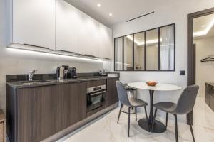 Appartements Residence Topaze - Central - Luxurious - 50m Croisette Palais - LRA CANNES : photos des chambres