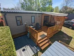 200m de la plage Bungalow LUXE de 44m2 Ménage et draps inclus Camping 5 Etoiles Mayotte Lac Biscarrosse Koyobalys - 桑吉内