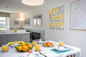 Seafarers, Mevagissey - Coastguard Cottage overlooking harbour