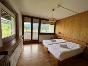 Double or Twin Room with Balcony room in Hotel D'La Varda