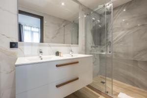 Appartements Residence Topaze - Central - Luxurious - 50m Croisette Palais - LRA CANNES : photos des chambres