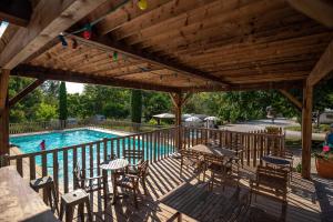 Campings Camping Beau Rivage : photos des chambres