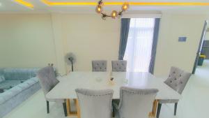 Alandalus Royal Puncak