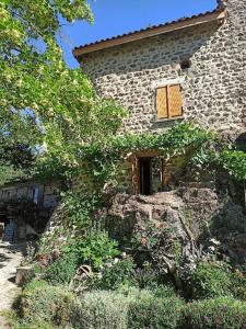 Maisons de vacances Gite le rocher du chateau de Retourtour : photos des chambres