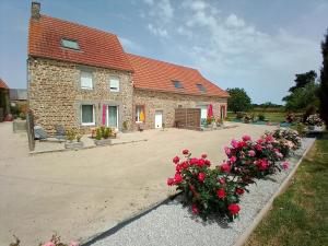 Maisons de vacances La Ferme d' Emerentine : photos des chambres