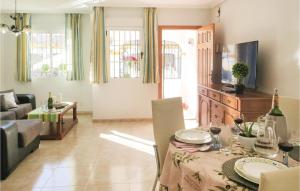 Beautiful Home In Torrevieja With Wifi