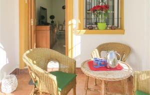 Beautiful Home In Torrevieja With Wifi