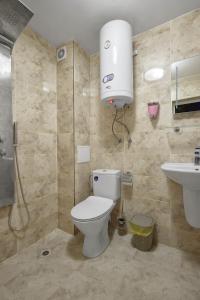 Top Center, Sea Garden, Brand New Studio - Majestic