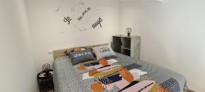 Appartements MAS GABELYS au pied de la Sainte Victoire, rez de jardin avec terrasse et piscine : photos des chambres