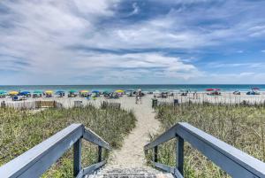 Access to Pool, Beach Ocean-View Myrtle Beach Apt