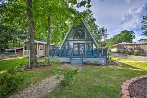 Deck, Boat Slip and Views Lake Hamilton Cabin! - Caddo Valley