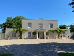 Large Country House - Hot Tub - Pool Table - BBQ - 5 Bedrooms - Log Burner - Three Legged Cross