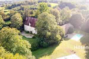 Sejours a la campagne Le chateau du Fraysseix a Roziers-Saint-Georges : photos des chambres