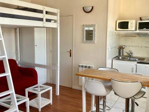 Appartements Le 22 - Studio 4p Proche Mer & Vue Bourg : photos des chambres