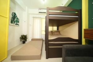 A2J Luxury 1BR Tagaytay Suite Near Skyranch, Malls