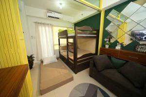 A2J Luxury 1BR Tagaytay Suite Near Skyranch, Malls