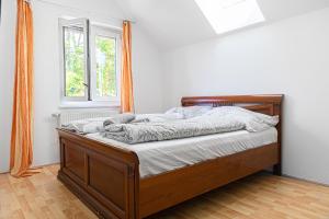 Exquisite Shared Villa - Your Private Room in this Beautiful Home