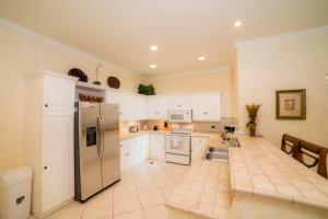 Los Suenos Resort Colina 5E two bedroom by Stay in CR