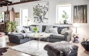 3 Bedroom Beautiful Home In Köpingebro - Löderup