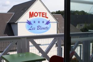 Hotels Contact hotel - Motel Les Bleuets : photos des chambres