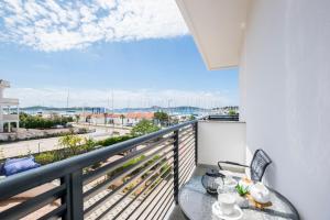 One-Bedroom Apartment with Sea View room in Apartments and Rooms Mara
